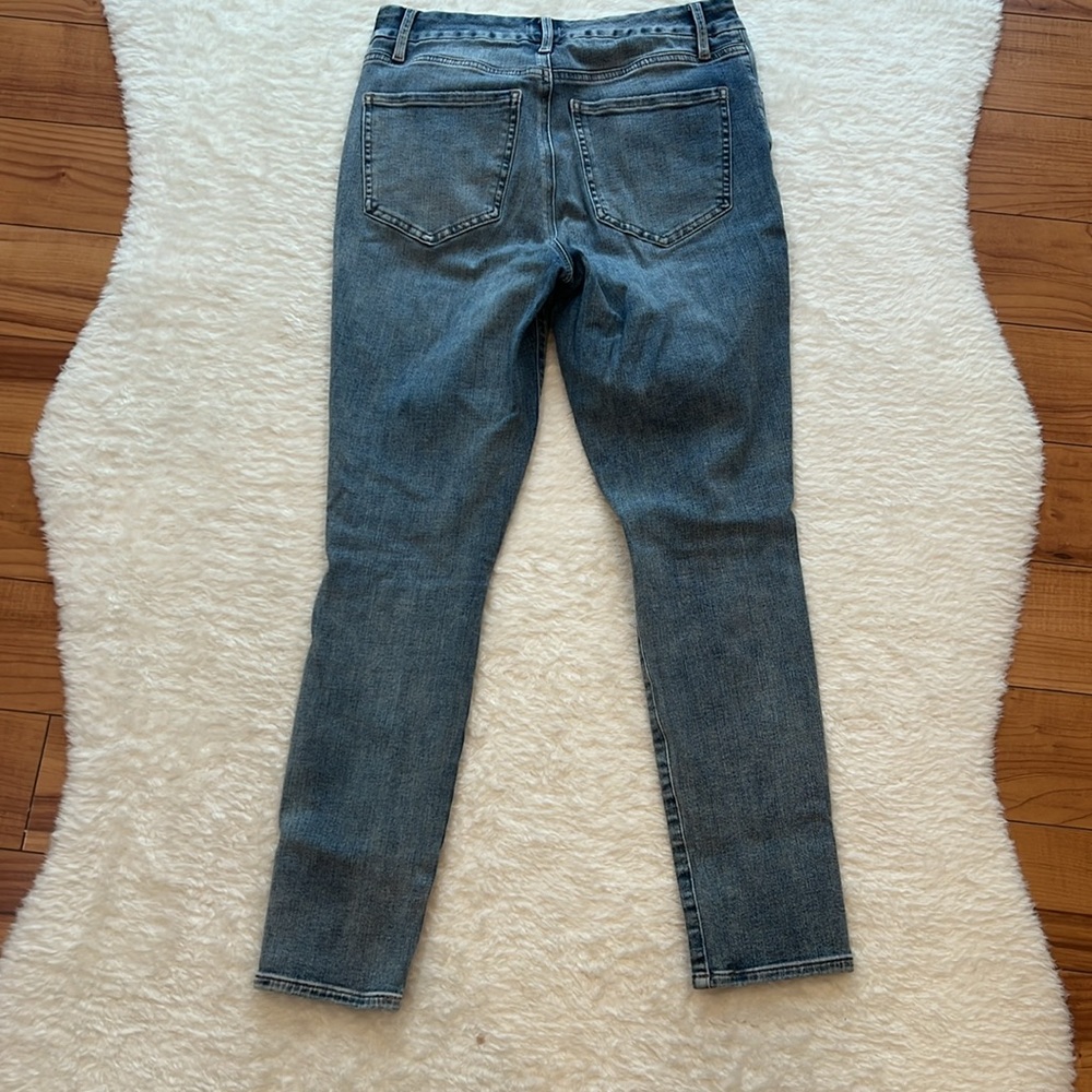 Express Jenas - Picture 2 of 3